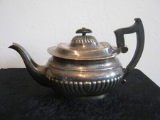 Antike englische Teeekanne