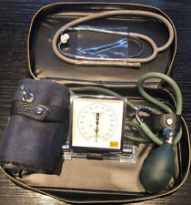 Blutdruckmessgerät / SPHYGMOMANOMETER / Riester / Germany / Sammlerwürdig Neu!