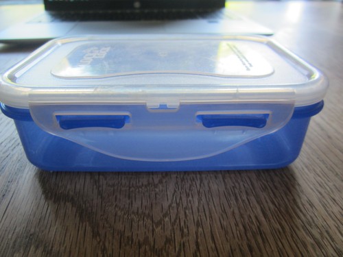 Lock blauer - &,