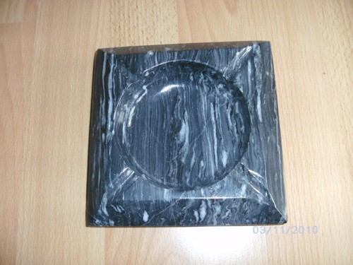 Aschenbecher aus onyx - aschenbecher,