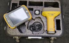 Topcon GR-3 GPS mit Tesla