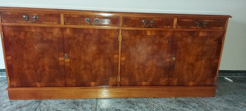 Sideboard