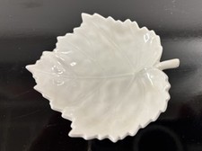 KPM Berlin Porzellan Geschirr  weiß 1. Wahl Schale Schälchen Blatt Leaf - 8x7cm