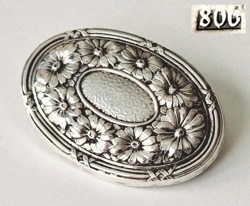 Alte brosche relief dekor - brosche, relief-dekor
