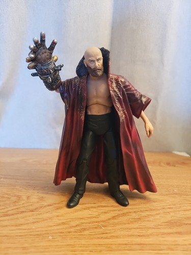 Mezco hellboy rasputin - mezco,
