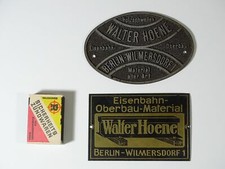 2x Altes Metallschild