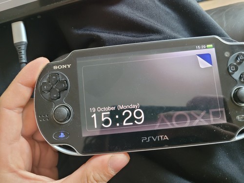 Vita model pch 1004 oled - model, pch-1004