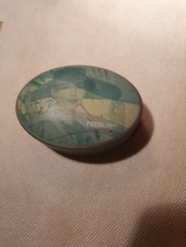 leere Fossil Schmuckdose