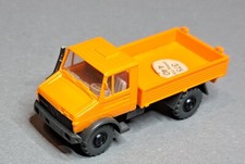 Wiking Unimog 1700 L rotorange OHNE Auspuff  mit original Preisaufkleber