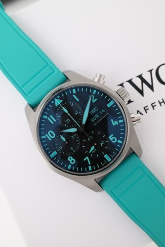 Iwc pilot chronograph iw388108 - iwc,