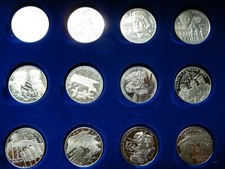 Frankreich 12 Medaillenset zum 2. Weltkrieg WWII -Lothringer Kreuz (1940-1944) 