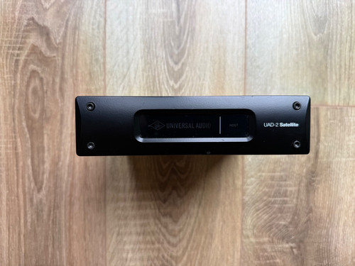 Universal audio uad satellit - uad-2,