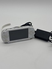 Original Sony PSP 1000  Handheld Spielkonsole Konsole Weiß mit Ladekabel