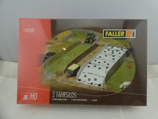 Bausatz  "2 Fahrsilos"  von