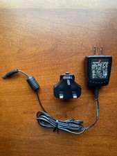 GENUINE TomTom GPS Home 5v AC