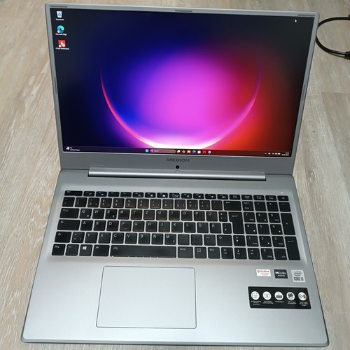 Medion akoya s17403 17 - |,