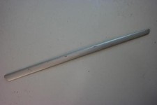 Fiat 500 Bj. ab 2007 Vorne Rechts Zierleiste OE 735426210 Tür Türleiste Versand