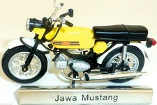 Jawa Mustang Motorrad gelb DDR