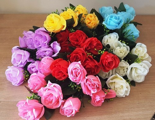 Künstlicher rosenstrauß - künstlicher,