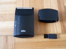 Braun Reise Rasierapparat Pocket inkl. Batterie / Gekauft aber nie benutzt !
