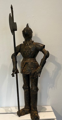 Dekorativer ritter aus eisen - aus,