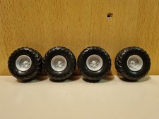 Reifen Anhänger UH 1:32 Umbau