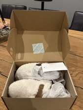 Hausschuhe vertbaudet   NEU