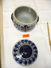 7123.    Alte Suppenterrine