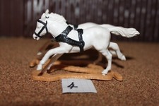 4 Timpo Toys Kutschpferde Zaumzeug schwarz langlaufend