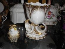 KPM Berlin außergewöhnliche Blütenvase mit plastischen Blattwerk 1847-1849