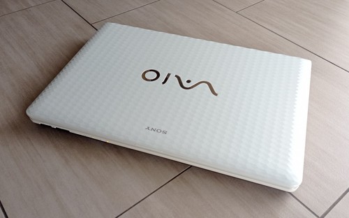Sony vaio vpcej - sony, 17.3"