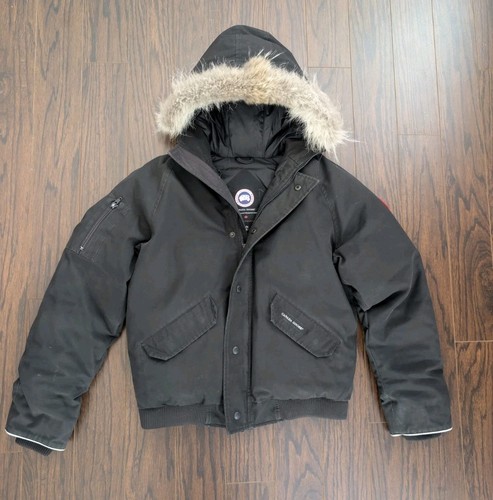 Authentic canada goose - -canada,