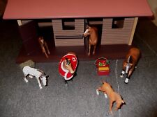RAR Schleich Farm Life + 6 Pferde Pferdestall Reiterhof aus Holz top Zustand