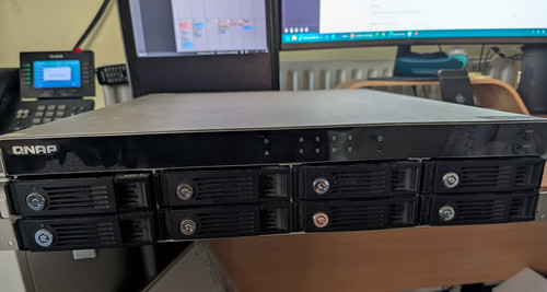 Qnap 859u bay - 8-bay, rackmount