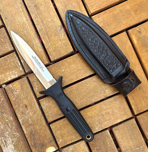 Smith wesson feldmesser - &,