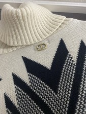 weicher lFeinstrick Poncho , Mit Kragen Damen Gr. M