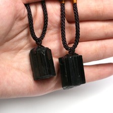 Schwarzer Turmalin Stein