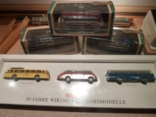 Wiking und Atlas Busse