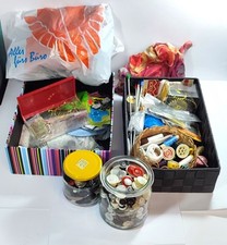 XXL Konvolut Kurzwaren Nähzeug Faden Nadel Nähkörbchen Strickzeug Knöpfe älter