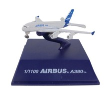 AIRBUS A380 metal 1/1100 (7cm) passenger aircraft flugzeug NEW RAY 818104