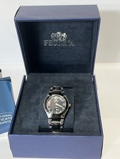 Schöne Damen-Armbanduhr  mit