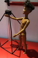 Sehr hübsche Barbie,dunkelhäutig mit Undercut Haarschnitt 2016 Indonesien!