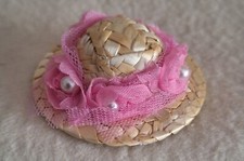 Miniatur - Strohhütchen für