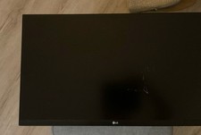 Defekt: LG 27UN83A-W 27 Zoll IPS UHD Monitor - Mattschwarz/Mattweiß