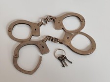 2x CLEJUSO Handschellen Nr. 4