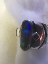 Blauer Opal Ring massiv