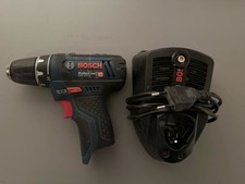 BOSCH Professional GSR 12V-15V Akkuschrauber + Ladegerät