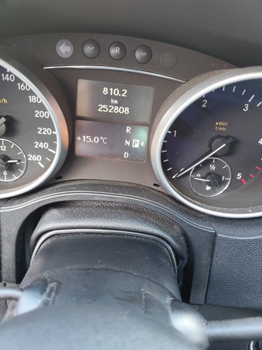 Mercedes 300 - ml,