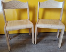2 Kinderstühle, - Buchenholz, -Kitaqualität, - gebraucht