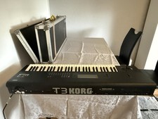 Korg T3 EX  Keyboard Musik Workstation 61 Tasten + Bulldog Flight- Case